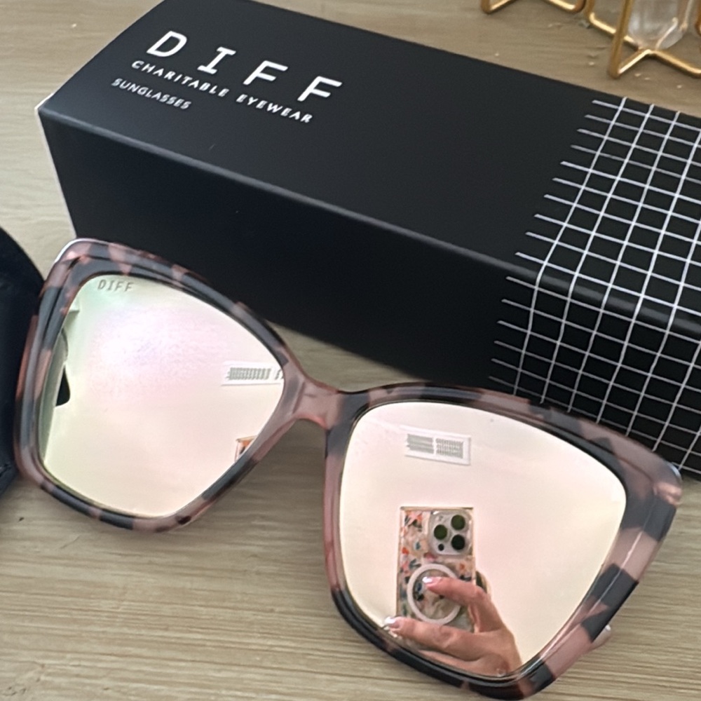 DIFF Becky II polarized sunglasses women
